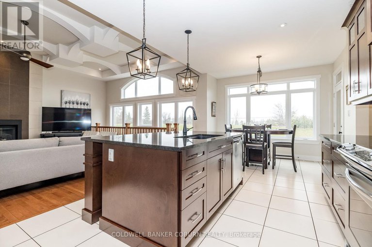 28998617/270-west-lake-circle/huntley-ward-south-east/ottawa/ontario/K0A1L0_22