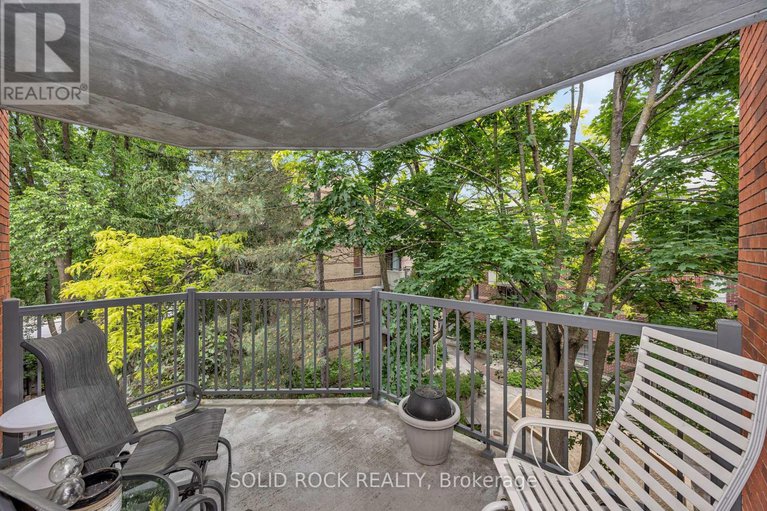 28469437/302-939-north-river-road/overbrook/ottawa/ontario/K1K3V2_12