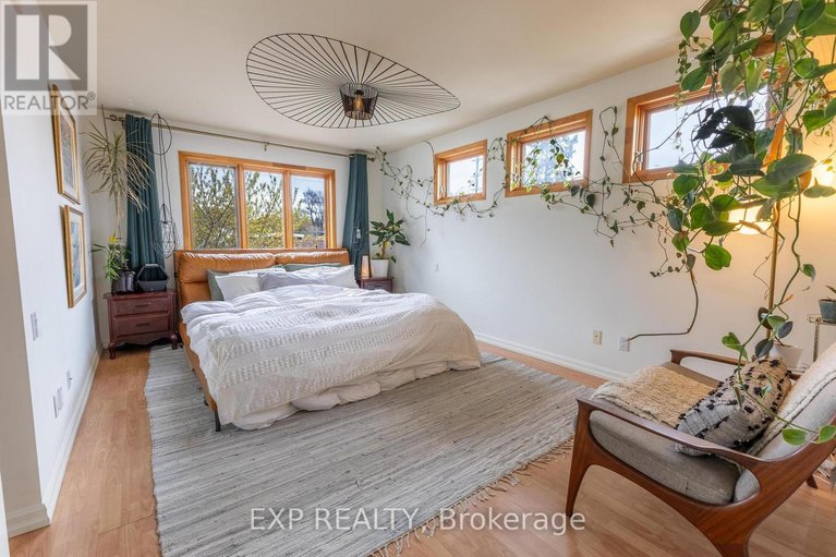 29685310/162-westhaven-crescent/westborohampton-park/ottawa/ontario/K1Z7G3_18