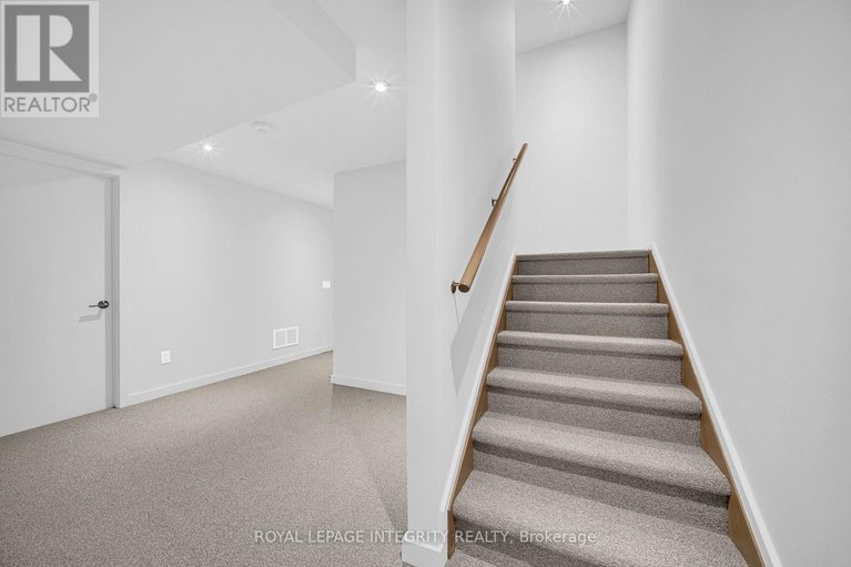 29234457/899-ralph-hennessy-avenue/riverside-southgloucester-glen/ottawa/ontario/K1X0B1_40