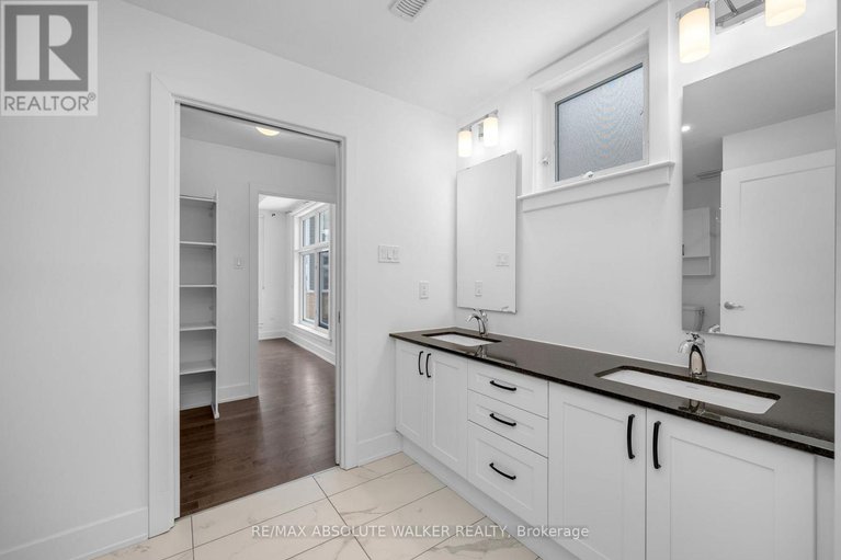 29419631/101-305-elizabeth-cosgrove-private/mer-bleuebradley-estatesanderson-park/ottawa/ontario/K1W0K6_29