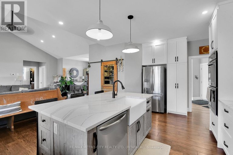 29634627/782-bruce-street/horton-twp/horton/ontario/K7V3Z4_14