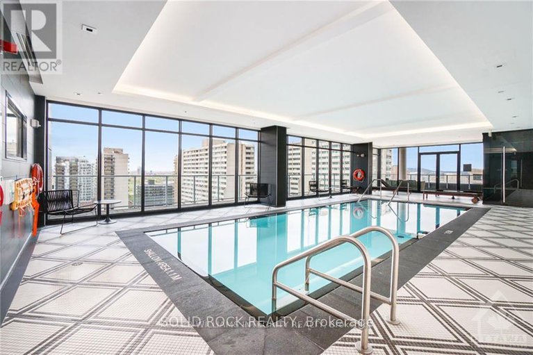 29301023/213-255-bay-street/ottawa-centre/ottawa/ontario/K1R5Z4_17