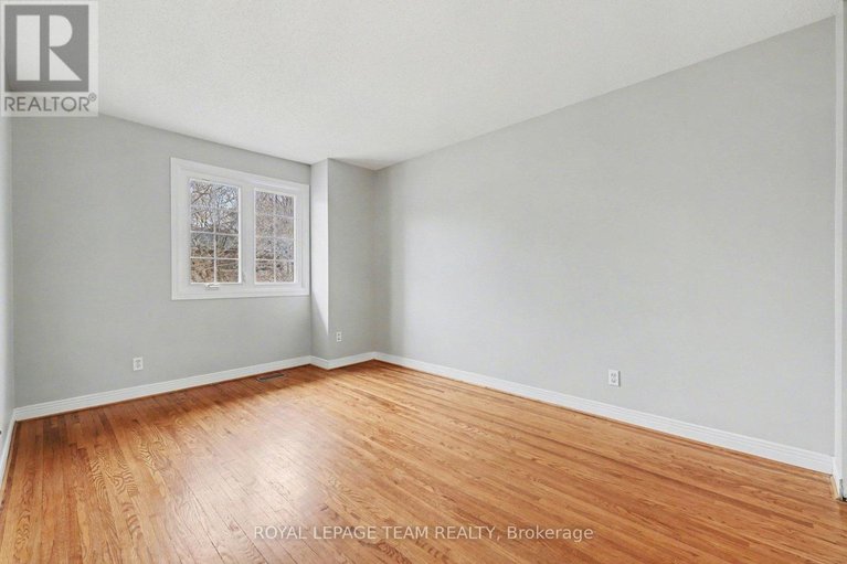 29597736/187-monterey-drive/leslie-park/ottawa/ontario/K2H7A9_20