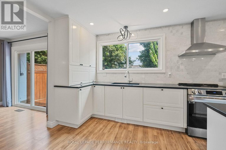28853085/775-de-salaberry-street/beacon-hill-north/ottawa/ontario/K1J6Y5_12