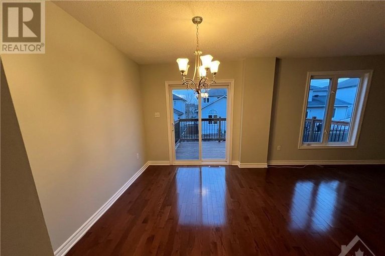 29319586/270-mica-crescent/town-of-rockland/clarence-rockland/ontario/K4K0E2_6