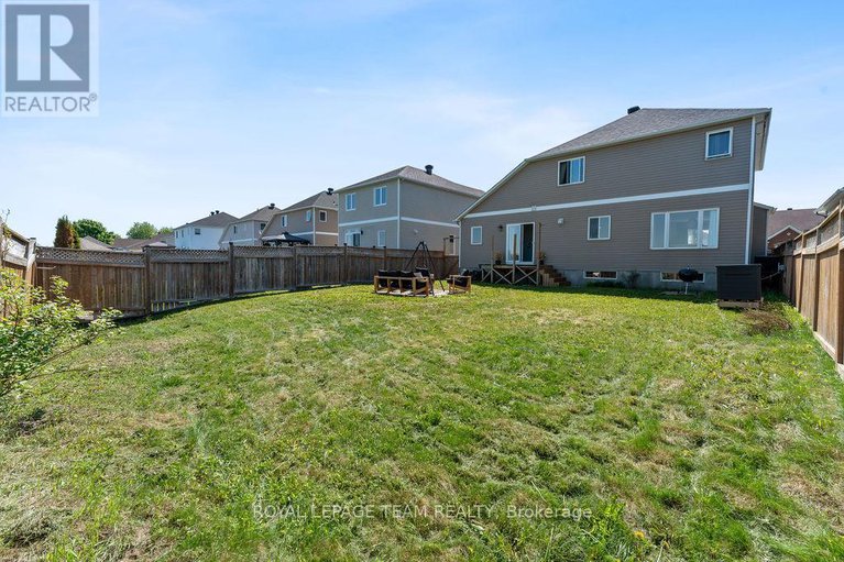 28471899/228-labelle-street/embrun/russell/ontario/K0A1W1_43