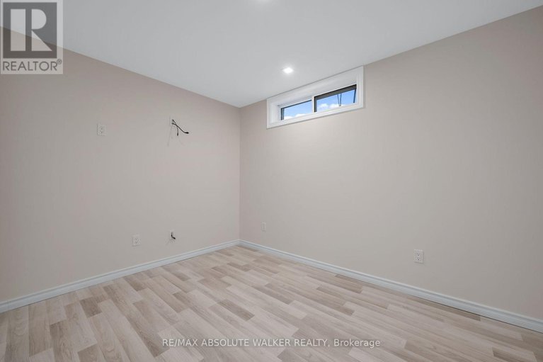 29436734/1-stradwick-avenue/cedargrovefraserdale/ottawa/ontario/K2J2X3_32