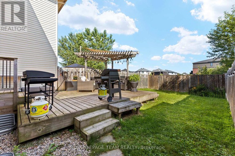 28633299/1879-arrowgrass-way/notting-hillsummerside/ottawa/ontario/K4A0C9_35