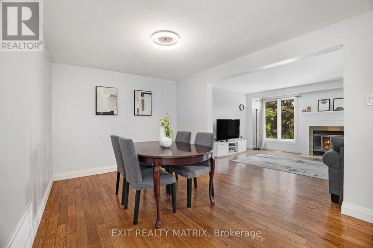 28425812/23-weybridge-drive/cedargrovefraserdale/ottawa/ontario/K2J4A1_13
