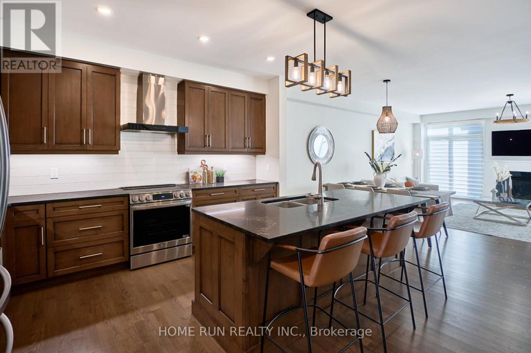 28910385/82-michael-stoqua-street/cfb-rockcliffe-and-area/ottawa/ontario/K1K5A2_11