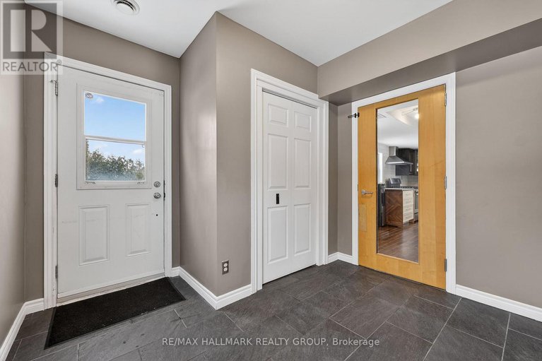 29256266/633-russell-road/clarencerockland-twp/clarence-rockland/ontario/K0A2A0_5