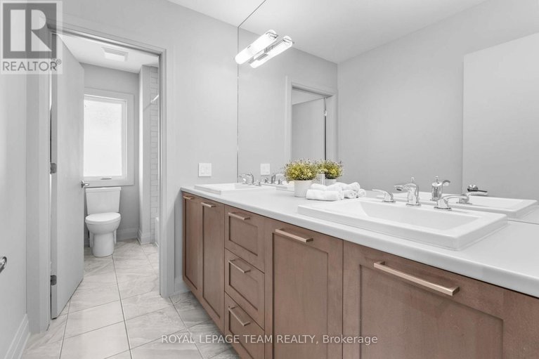 28584375/304-long-acres-street/bridlewood/ottawa/ontario/K2M0H1_39