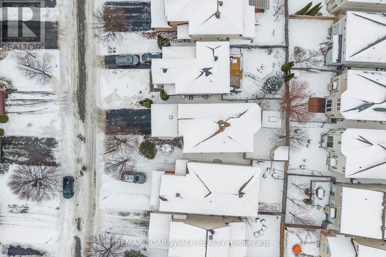 29250335/34-catterick-crescent/morgans-grantsouth-march/ottawa/ontario/K2K3M5_42