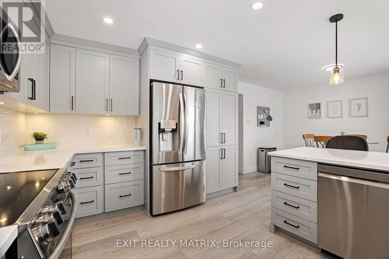 28612450/23-weybridge-drive/cedargrovefraserdale/ottawa/ontario/K2J4A1_20