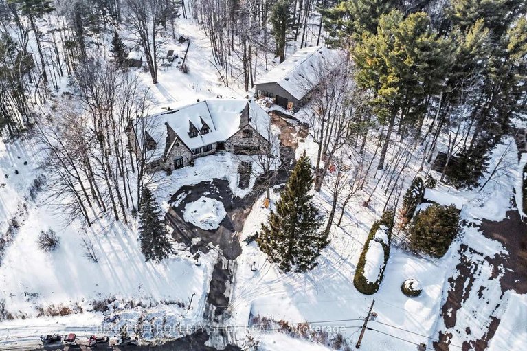 29379776/645-canary-street/navan/ottawa/ontario/K4B1H3_1