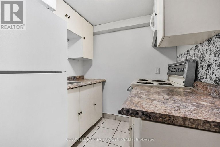 29554876/911-blair-road/cardinal-heights/ottawa/ontario/K1J7M8_21