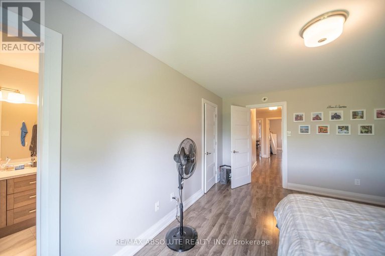 28473731/287-belfort-street/embrun/russell/ontario/K0A1W0_19