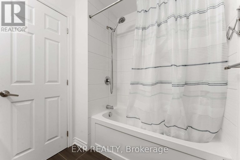 29063218/226-par-la-ville-circle/stittsville-north/ottawa/ontario/K2S0T6_31