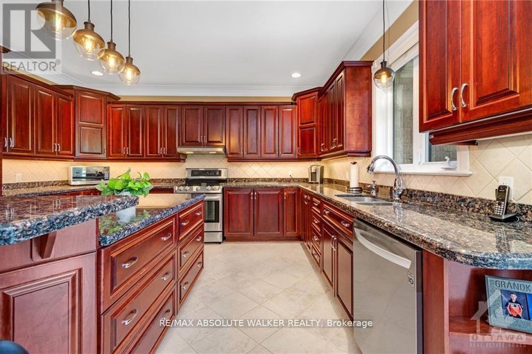 28148161/2501-kearns-way/osgoode-twp-north-of-reg-rd-6/ottawa/ontario/K4P1R9_7