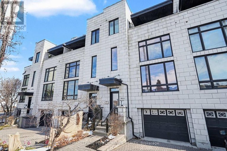 29515520/805-kingsmere-avenue/mckellar-heightsglabar-park/ottawa/ontario/K2A3J8_2