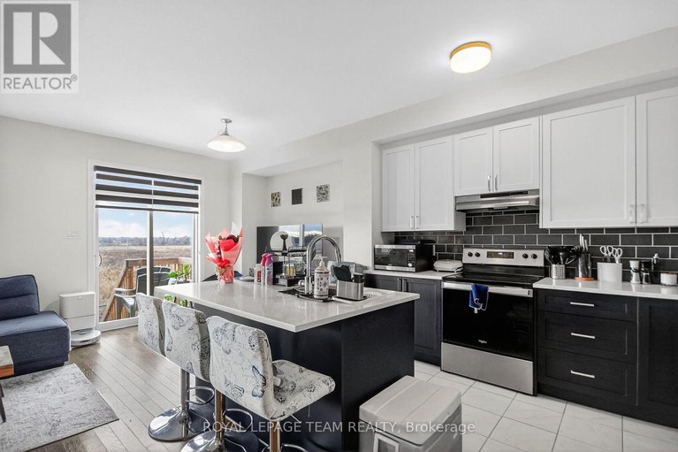 29348581/136-main-halyard-lane/half-moon-bay/ottawa/ontario/K2J7B5_11