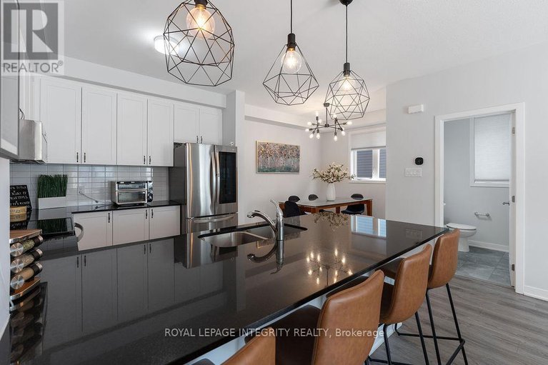 28815932/911-nova-private/half-moon-bay/ottawa/ontario/K2J7B3_15