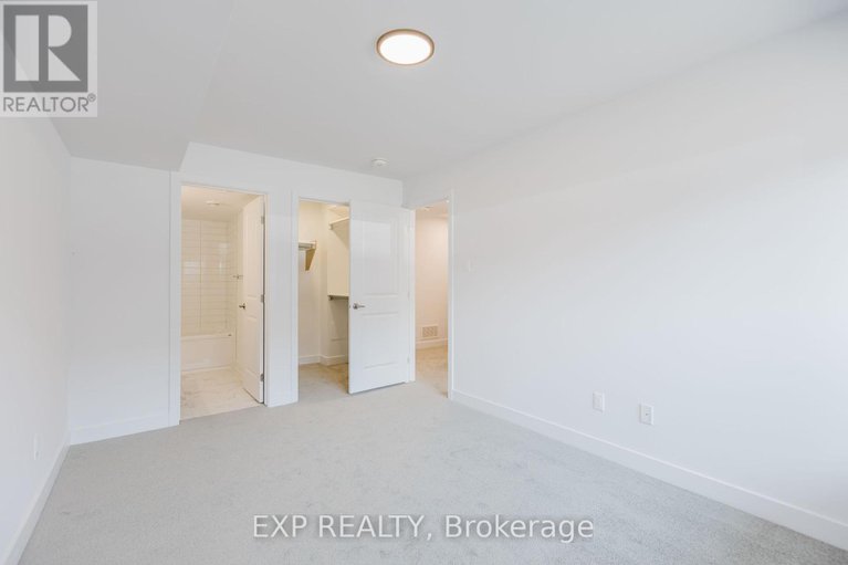 28635776/603-silhouette-private/cedargrovefraserdale/ottawa/ontario/K2J4S3_12