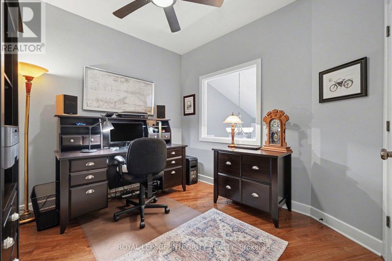 29434198/15-marsh-sparrow-private/morgans-grantsouth-march/ottawa/ontario/K2K3P1_21