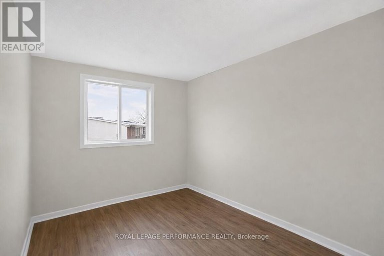 29395865/9-3064-olympic-way/blossom-parkleitrim/ottawa/ontario/K1T1Y6_21