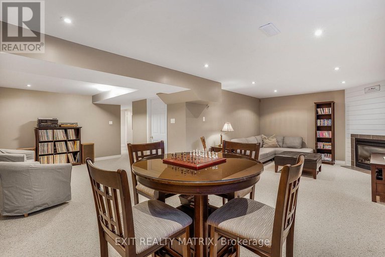 28998759/928-scala-avenue/notting-hillsummerside/ottawa/ontario/K4A5E1_33