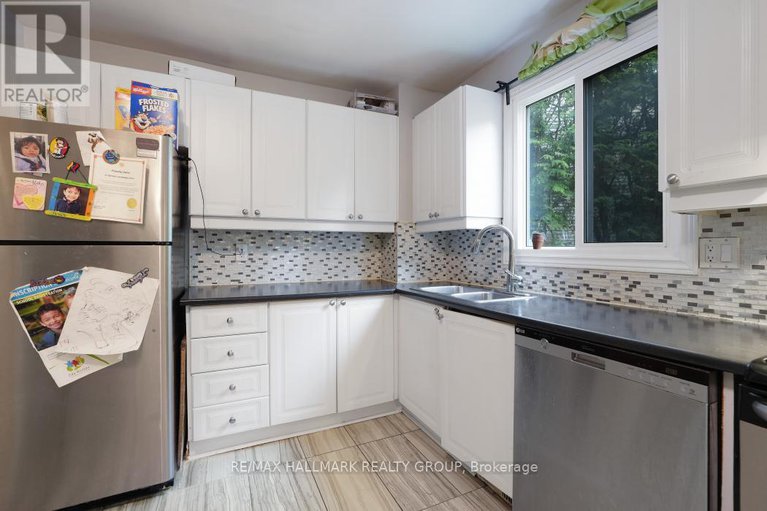28388961/24-erin-crescent/hunt-club/ottawa/ontario/K1V9Z2_9