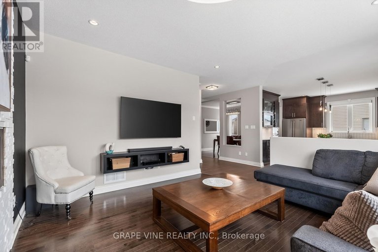 29232916/422-mercury-street/town-of-rockland/clarence-rockland/ontario/K4K0G8_13