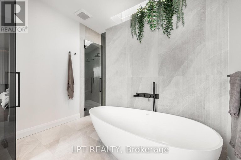 29151647/322-perrier-avenue/vanier/ottawa/ontario/K1L5C7_26