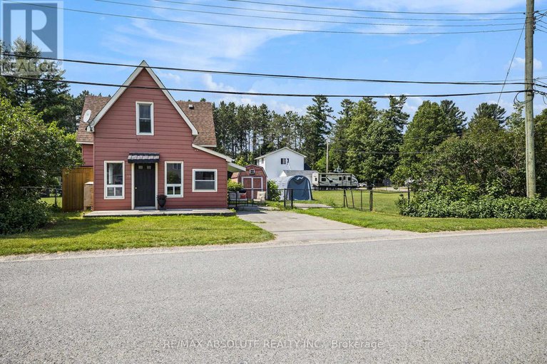 28557338/10-neilson-street/mcnabbraeside-twps/mcnabbraeside/ontario/K7S3G2_3