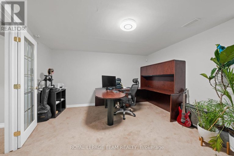 29572534/5440-wadell-court/manotick-village-manotick-estates/ottawa/ontario/K4M1L3_36