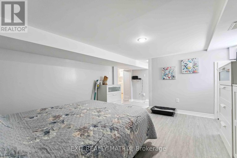28591651/347-shakespeare-street/vanier/ottawa/ontario/K1L5M1_36
