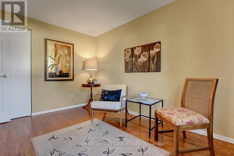 28874659/124-post-road/glencairnhazeldean/ottawa/ontario/K2L1L2_30