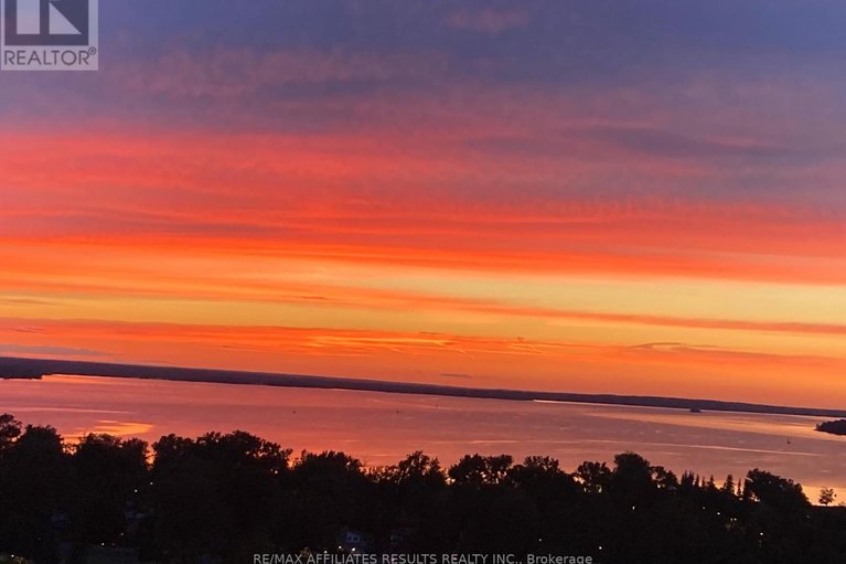 29621627/1609-415-greenview-avenue/britannia/ottawa/ontario/K2B8G5_7