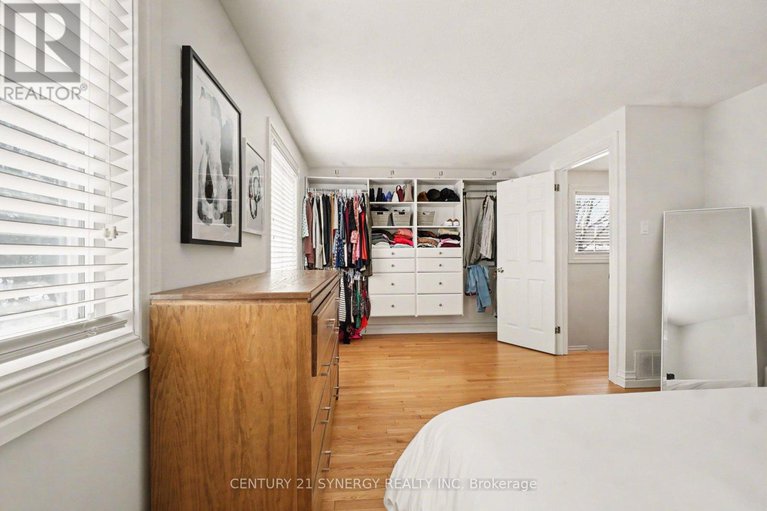 29426176/6044-willowbark-drive/chapel-hill/ottawa/ontario/K1C5T4_18