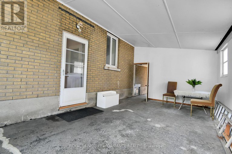 28522253/1379-mayview-avenue/carlington/ottawa/ontario/K1Z8H6_38
