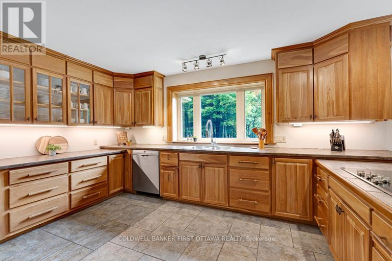 28946192/139-sheil-drive/drummondnorth-elmsley-north-elmsley-twp/drummondnorth-elmsley/ontario/K7H0G7_13
