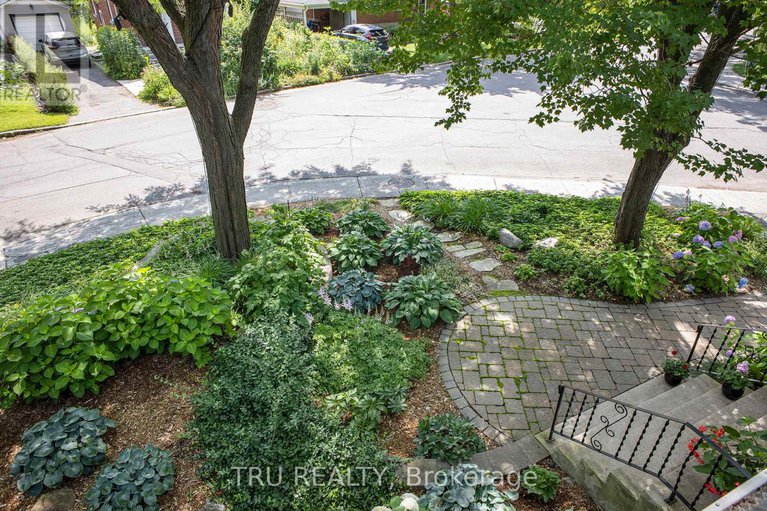 28633554/36-bullock-avenue-ne/ottawa-east/ottawa/ontario/K1S1H1_26