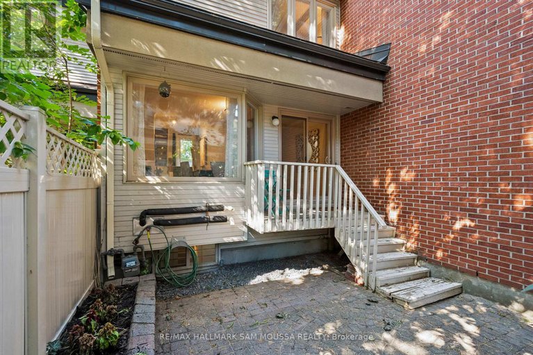 28887713/4-60-greenfield-avenue/ottawa-east/ottawa/ontario/K1S0X7_32