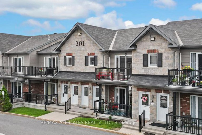28420174/407-201-eliot-street/town-of-rockland/clarence-rockland/ontario/K4K0G4_1
