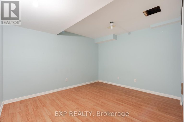 28723605/1049-fieldfair-way/notting-hillsummerside/ottawa/ontario/K4A0E2_40