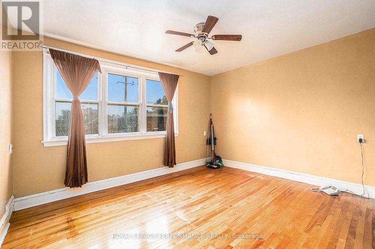 28886314/223-carleton-avenue/ottawa-westtunneys-pasture/ottawa/ontario/K1Y0J5_17