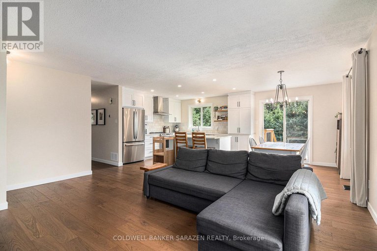28649195/8986-clelland-way/metcalfe/ottawa/ontario/K0A2G0_5