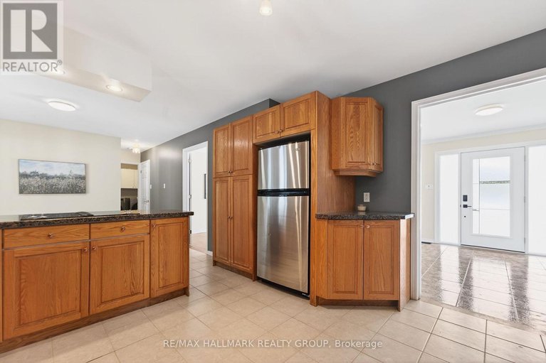 29431777/2349-brennan-park-drive/cumberland-west/ottawa/ontario/K4C1H6_16