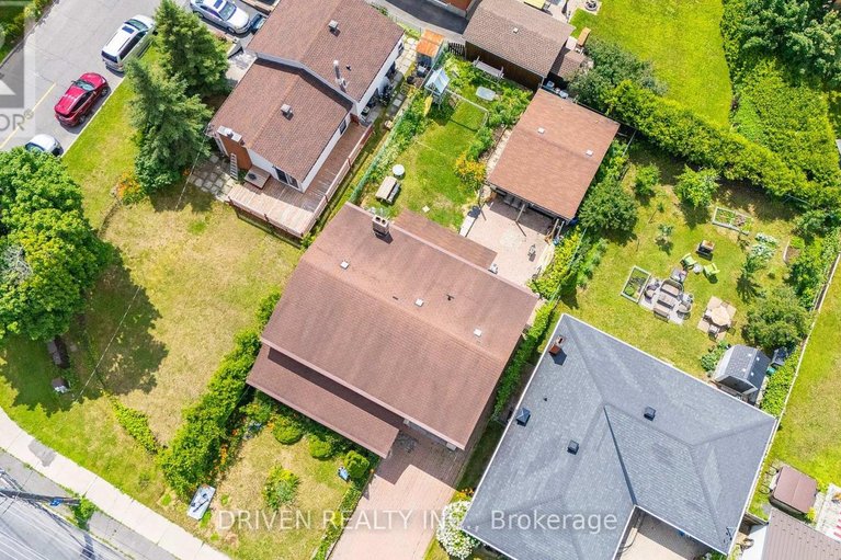 29582368/876-pinecrest-road/fairfield-heights/ottawa/ontario/K2B6B2_1